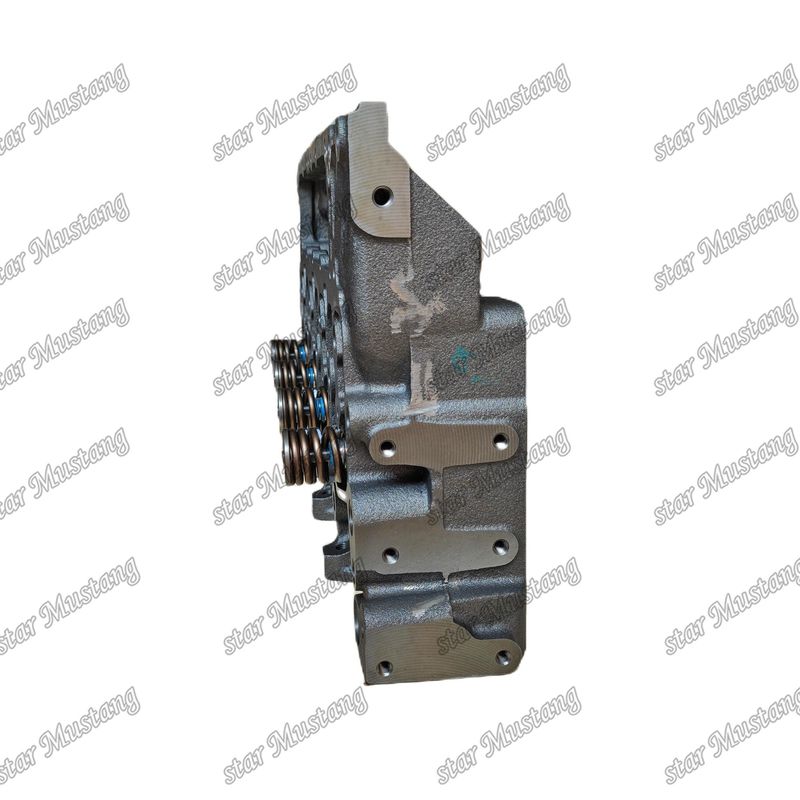 4D102 Ensamblaje de cabeza de cilindro del motor 3933370 3966454 3933352 Para repuestos de motores Cummins