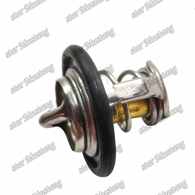 El termostato D782 D722 D902 D1105 V1505 V1902 82°C 15321-73014 1E401-73010 Parte del motor