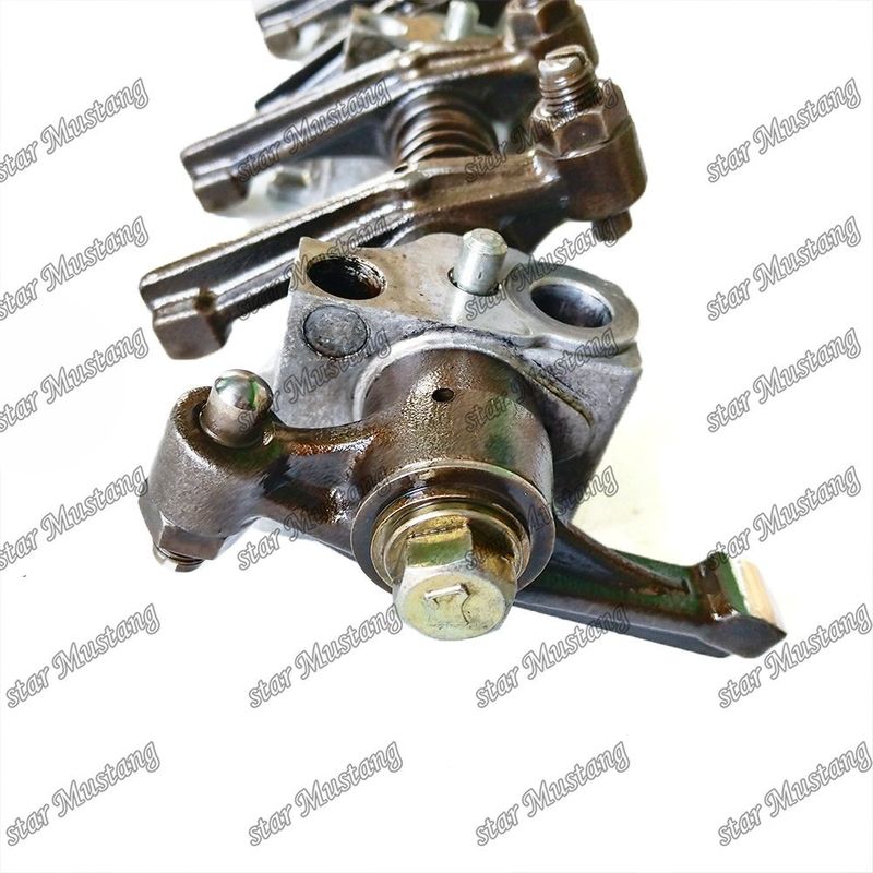 Estado del stock: ensamblaje del brazo de rocker V3307 1G772-14260 1G772-14020 para motor diesel